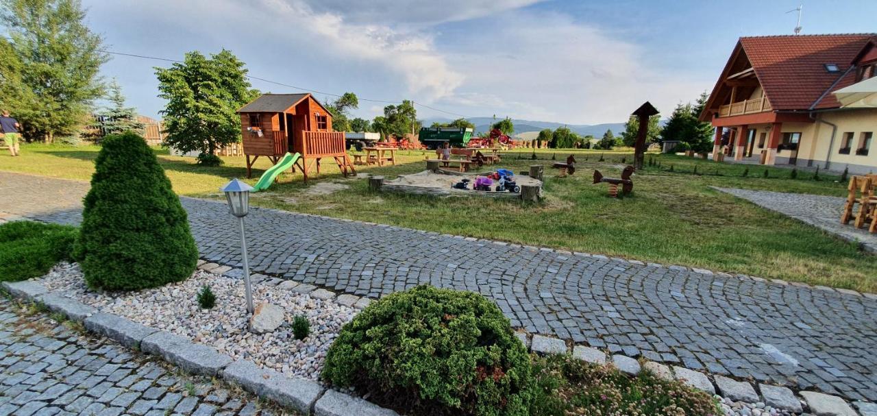 Hotel Farma Vysoka Chrastava Luaran gambar
