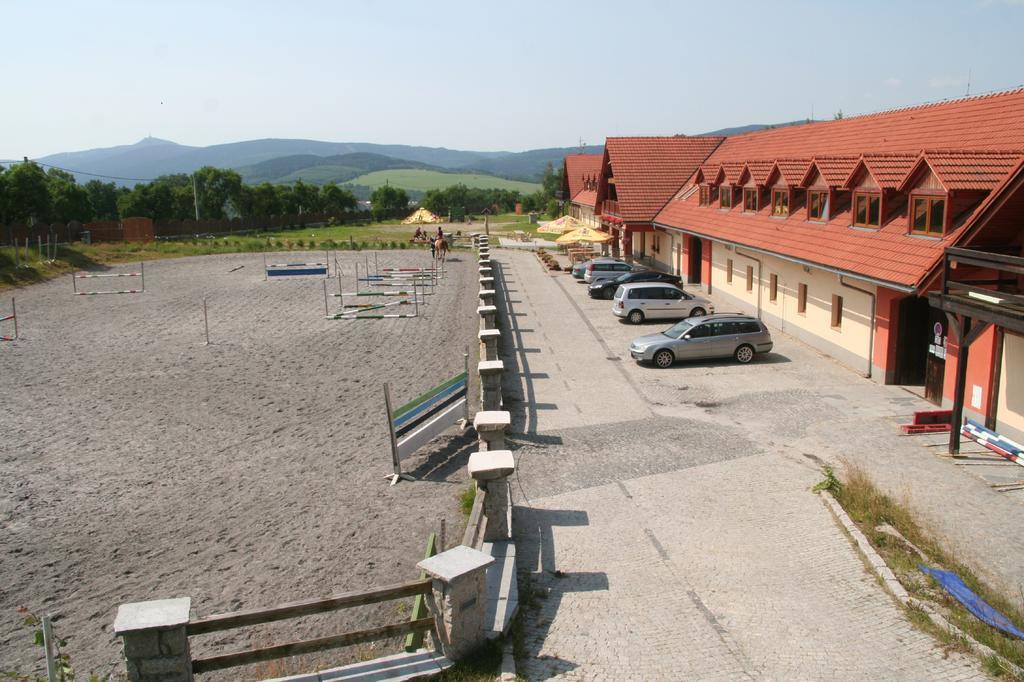 Hotel Farma Vysoka Chrastava Luaran gambar